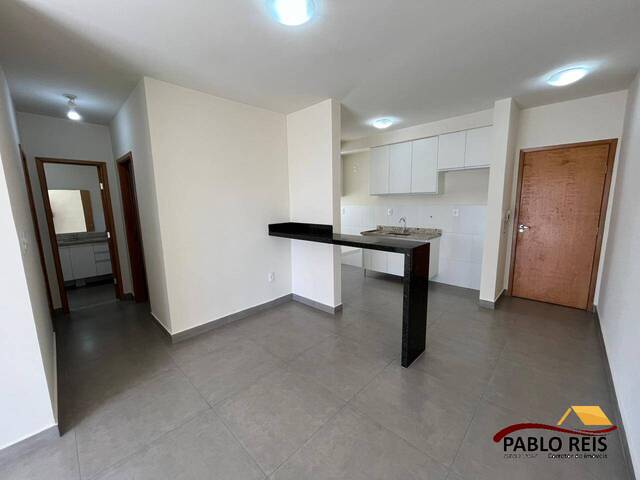 Apartamento para Locação em Monte Carmelo - 1