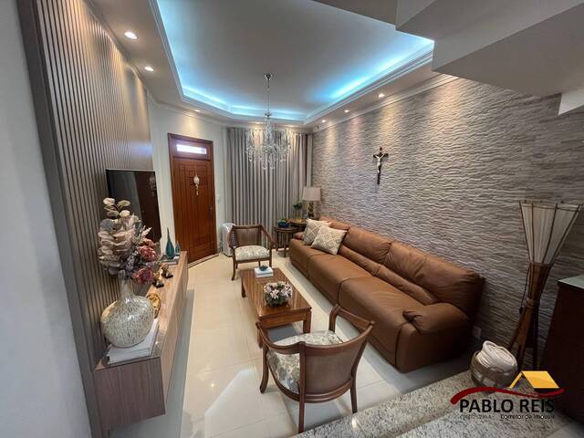 #413 - Sobrado para Venda em Monte Carmelo - MG - 2