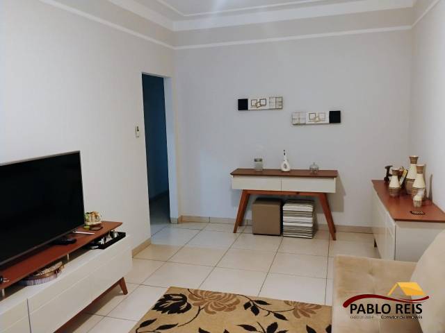 #416 - Casa para Venda em Monte Carmelo - MG - 1