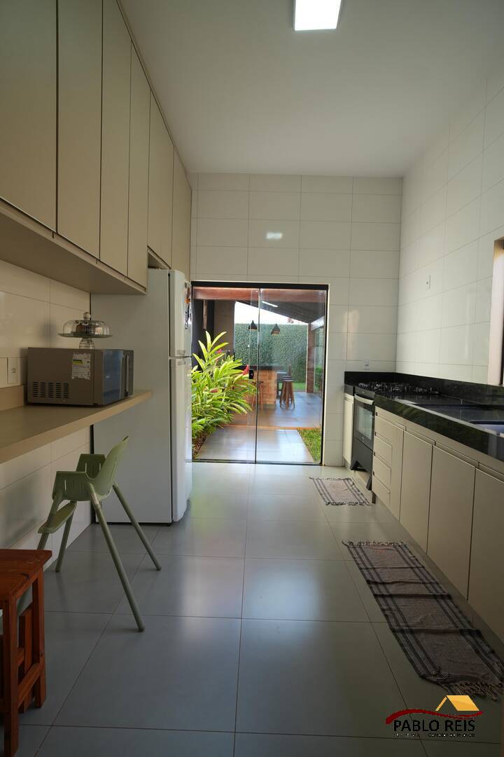 Casa, 3 quartos, 181 m² - Foto 9